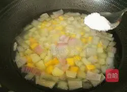 Illustration of how to make stir-fried broccoli with potatoes and sweet potatoes 10