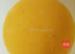 Illustration of how to stir-fry vermicelli with cabbage 2