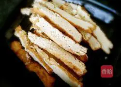 Illustration of how to make fried tofu and stir-fried green garlic sprouts 3