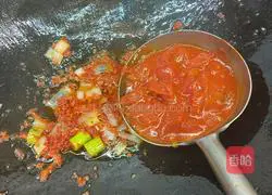 Illustration of how to make sour soup noodles 2