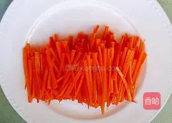 Illustration of how to make cold celery and enoki mushrooms 3