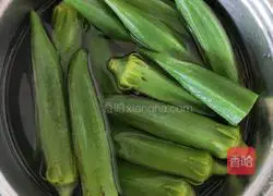 Illustration of how to make cold okra 1