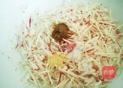 Illustration of how to make multigrain radish balls 3