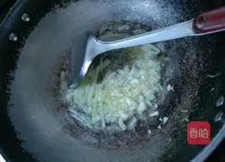 Illustration of how to make garlic water spinach 4 