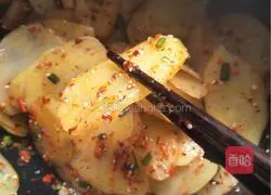 Illustration of how to make spicy potato chips 6