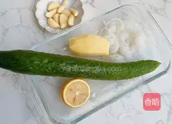 Illustration of how to make cold konjac and cucumber 1