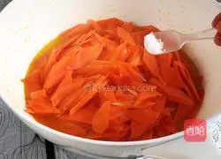 Illustration of home-style fried carrots 5