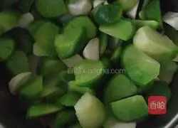 Illustration of how to make radish and mushroom stew 7