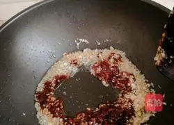 Illustration of how to make garlic tiger pepper 5