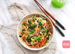 Illustration of how to make stir-fried bean sprouts with leeks 10