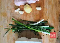 Illustration of how to cook tofu with minced meat 1