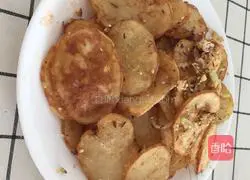 Illustration of cooking potato slices 13