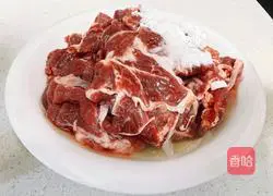 Illustration of how to make spicy cold beef 2