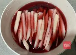 Illustration of how to make pickled radish 9