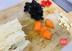 Illustration of how to make cold fungus enoki mushrooms 2