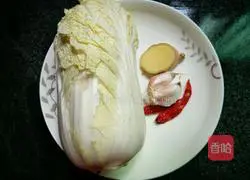 Illustration of how to make spicy and sour Chinese cabbage 1
