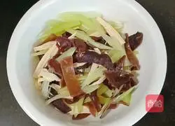 Illustration of how to make cold yuba and celery 14