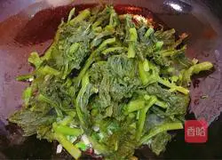 Potherb mustard stewed until yellow Illustration of how to make bean sprouts 7