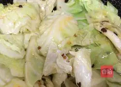 Illustration of how to make cabbage in oyster sauce 5
