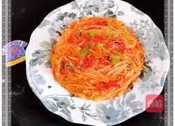 Illustration of how to make spicy cabbage with vinegar and three shredded vegetables 10