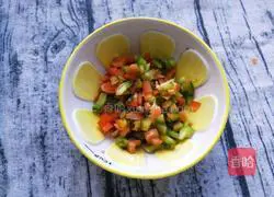 Illustration of how to make onion and potato pancakes 4