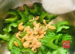 Illustration of how to make sea rice with bitter melon 6