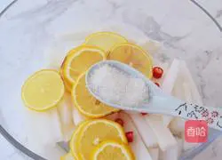 Illustration of how to make spicy and sour white radish 8