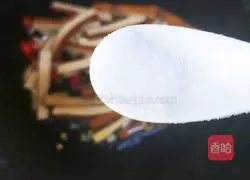 Illustration of how to make stir-fried dried leeks 7