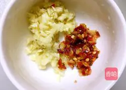 Illustration of how to make cold cucumber rolls 5