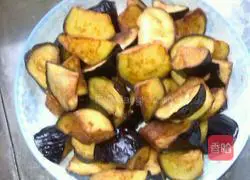 Illustration of how to cook eggplant with tomatoes 4