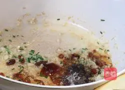 Illustration of how to make garlic and bitter sesame seeds 12