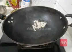 Illustration of how to make fried Cordyceps flowers 3