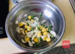Recipe for Stir-fried Ginkgo Green Beans and Lily 5
