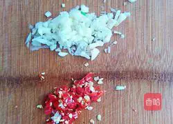 Illustration of how to make cold coir raincoat cucumber 4