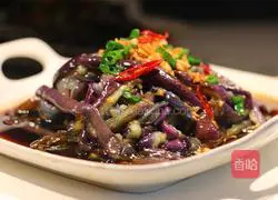 Illustration of how to mix eggplant with garlic 7