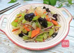 Illustration of how to make cold white fungus 9