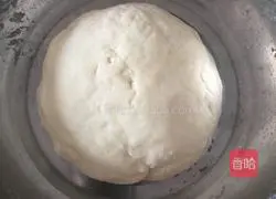 Illustration of how to make homemade Liangpi 1