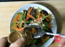 Illustration of how to make celery mixed with celery 4