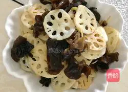 Illustration of how to make cold fungus and lotus root 3