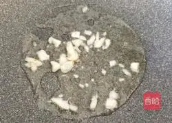 Illustration of how to make stir-fried lettuce 2