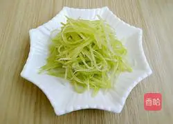 Illustration of how to make cold lettuce 7