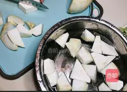 Illustration of how to cook potato and eggplant stew 2