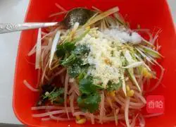 Illustration of how to make cold soybean sprouts 6