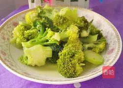 Illustration of how to cook tomatoes and broccoli 5