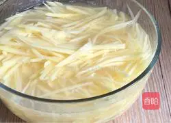 Illustration of how to make fried tomatoes and shredded potatoes 3