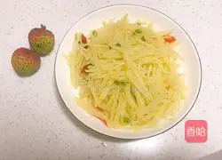 Illustration of how to make shredded potatoes in vinegar 5