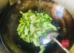 Illustration of how to make stir-fried cabbage 3