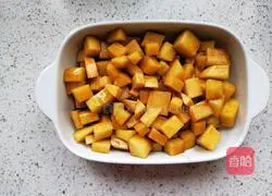 Illustration of roasted potatoes 8