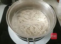 Illustration of making slurry noodles 9