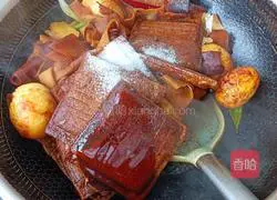 Illustration of how to make braised dried beans 17